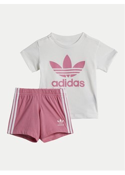 adidas Komplet t-shirt i spodenki JE0523 Różowy Regular Fit ze sklepu MODIVO w kategorii Komplety niemowlęce - zdjęcie 181174871