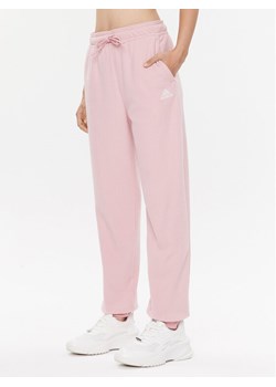 adidas Spodnie dresowe IR8371 Różowy Regular Fit ze sklepu MODIVO w kategorii Spodnie damskie - zdjęcie 181175203