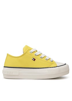 Tommy Hilfiger Trampki Low Cut Lace-Up Sneaker T3A4-32118-0890 M Żółty ze sklepu MODIVO w kategorii Trampki dziecięce - zdjęcie 181175572