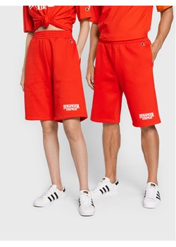 Champion Szorty sportowe Unisex STRANGER THINGS 217782 Czerwony Regular Fit ze sklepu MODIVO w kategorii Spodenki męskie - zdjęcie 181178044