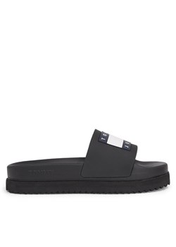 Tommy Jeans Klapki Tjw Elevated Flatform Slide EN0EN02451 Czarny ze sklepu MODIVO w kategorii Klapki damskie - zdjęcie 181179001