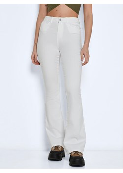Noisy May Jeansy Sallie 27019305 Biały Slim Fit ze sklepu MODIVO w kategorii Jeansy damskie - zdjęcie 181179862