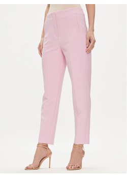 JOOP! Spodnie materiałowe 30041579 Różowy Slim Fit ze sklepu MODIVO w kategorii Spodnie damskie - zdjęcie 181179873