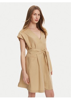 Weekend Max Mara Sukienka codzienna Mitico 2515221132 Beżowy Regular Fit ze sklepu MODIVO w kategorii Sukienki - zdjęcie 181180454