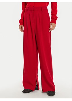 Herskind Spodnie materiałowe Rupert 5317668 Czerwony Relaxed Fit ze sklepu MODIVO w kategorii Spodnie damskie - zdjęcie 181180590