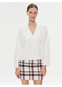 Tommy Hilfiger Kardigan WW0WW39015 Écru Relaxed Fit ze sklepu MODIVO w kategorii Swetry damskie - zdjęcie 181180631