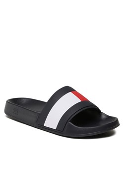 Tommy Hilfiger Klapki Rubber Th Flag Pool Slide FM0FM04236 Granatowy ze sklepu MODIVO w kategorii Klapki męskie - zdjęcie 181180674