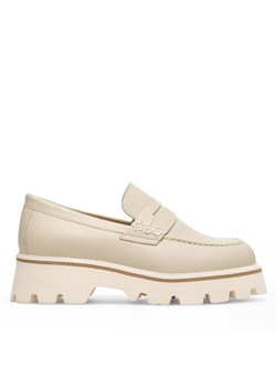 Badura Loafersy GISELLE-24SS202 Beżowy ze sklepu MODIVO w kategorii Mokasyny damskie - zdjęcie 181180830
