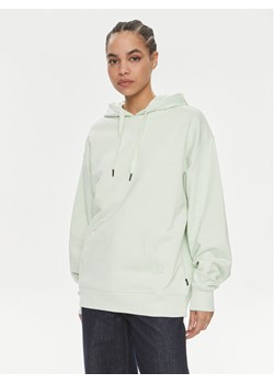 Vans Bluza Flying V Os Ft Ls Hoodie VN0A7RMD Zielony Regular Fit ze sklepu MODIVO w kategorii Bluzy damskie - zdjęcie 181181612