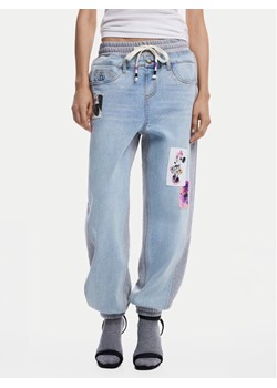 Desigual Jeansy Mnnie 25SWDD72 Niebieski Loose Fit ze sklepu MODIVO w kategorii Jeansy damskie - zdjęcie 181181944