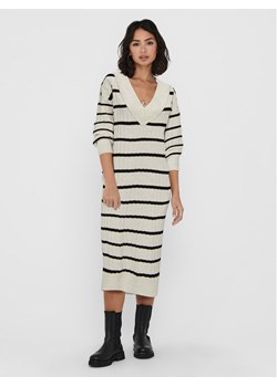 ONLY Sukienka dzianinowa 15236372 Beżowy Relaxed Fit ze sklepu MODIVO w kategorii Sukienki - zdjęcie 181182520
