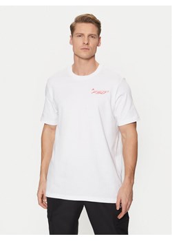 adidas T-Shirt F50 History Graphic JD8219 Biały Regular Fit ze sklepu MODIVO w kategorii T-shirty męskie - zdjęcie 181182562