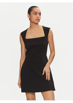 Imperial Sukienka koktajlowa AFAGIAW Czarny Slim Fit ze sklepu MODIVO w kategorii Sukienki - zdjęcie 181183141