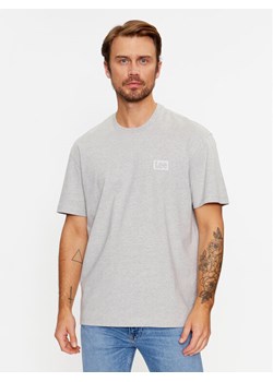 Lee T-Shirt 112341733 Szary Loose Fit ze sklepu MODIVO w kategorii T-shirty męskie - zdjęcie 181183594