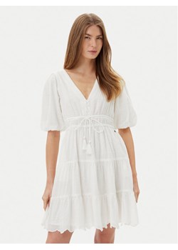 Pepe Jeans Sukienka letnia Day PL953694 Biały Regular Fit ze sklepu MODIVO w kategorii Sukienki - zdjęcie 181183990