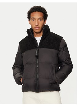 Calvin Klein Jeans Kurtka zimowa J30J326091 Czarny Regular Fit ze sklepu MODIVO w kategorii Kurtki męskie - zdjęcie 181186652