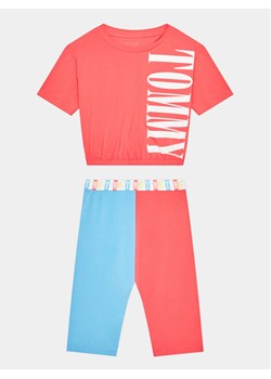 Tommy Hilfiger Piżama UG0UG00631 Różowy Regular Fit ze sklepu MODIVO w kategorii Piżamy dziecięce - zdjęcie 181186781