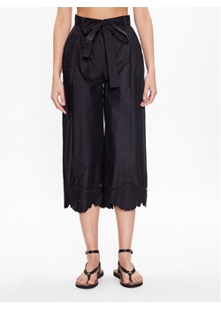 TWINSET Spodnie materiałowe 231TT2305 Czarny Relaxed Fit ze sklepu MODIVO w kategorii Spodnie damskie - zdjęcie 181186911
