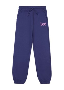 Lee Spodnie dresowe Wobbly Graphic LEG5097 Niebieski Regular Fit ze sklepu MODIVO w kategorii Spodnie dziewczęce - zdjęcie 181187700
