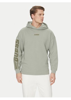 Guess Bluza Z4BQ03 KAIJ1 Zielony Regular Fit ze sklepu MODIVO w kategorii Bluzy męskie - zdjęcie 181189313