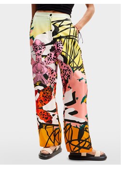 Desigual Spodnie materiałowe MONSIEUR CHRISTIAN LACROIX Ericeira 24SWPW27 Kolorowy Regular Fit ze sklepu MODIVO w kategorii Spodnie damskie - zdjęcie 181190174