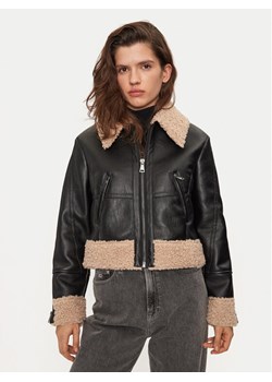 Sisley Kurtka z imitacji skóry 2YJVLN04W Czarny Regular Fit ze sklepu MODIVO w kategorii Kurtki damskie - zdjęcie 181190853