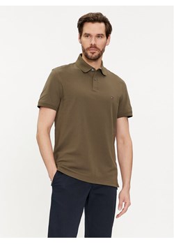 Tommy Hilfiger Polo 1985 MW0MW17770 Khaki Regular Fit ze sklepu MODIVO w kategorii T-shirty męskie - zdjęcie 181191382