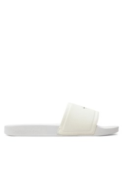 Calvin Klein Jeans Klapki Slide Institutional Metallic YM0YM01018 Biały ze sklepu MODIVO w kategorii Klapki męskie - zdjęcie 181191771
