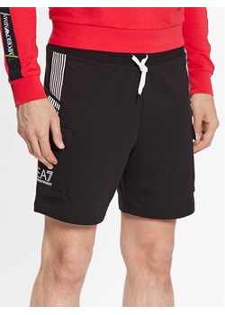 EA7 Emporio Armani Szorty sportowe 3RPS55 PJLIZ 1200 Czarny Regular Fit ze sklepu MODIVO w kategorii Spodenki męskie - zdjęcie 181192200