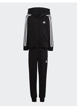 adidas Dres Essentials 3-Stripes Shiny Tracksuit HR5906 Czarny Slim Fit ze sklepu MODIVO w kategorii Dresy chłopięce - zdjęcie 181193183
