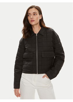 Calvin Klein Jeans Kurtka przejściowa J20J223568 Czarny Relaxed Fit ze sklepu MODIVO w kategorii Kurtki damskie - zdjęcie 181193801