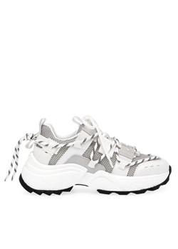 Steve Madden Sneakersy Tazmania Sneaker SM11002419-04005-739 Biały ze sklepu MODIVO w kategorii Buty sportowe damskie - zdjęcie 181193854