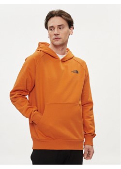 The North Face Bluza Redbox NF0A2ZWU Pomarańczowy Regular Fit ze sklepu MODIVO w kategorii Bluzy męskie - zdjęcie 181193994