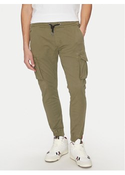 Alpha Industries Joggery Twill 116202 Zielony Regular Fit ze sklepu MODIVO w kategorii Spodnie męskie - zdjęcie 181194061