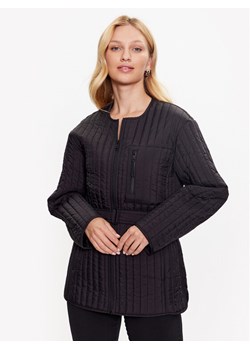 Calvin Klein Kurtka przejściowa K20K205505 Czarny Regular Fit ze sklepu MODIVO w kategorii Kurtki damskie - zdjęcie 181194463