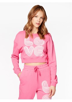 LOVE MOSCHINO Bluza W646102M 4457 Różowy Cropped Fit ze sklepu MODIVO w kategorii Bluzy damskie - zdjęcie 181194674