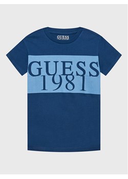 Guess T-Shirt L3GI07 K8HM0 Granatowy Regular Fit ze sklepu MODIVO w kategorii T-shirty chłopięce - zdjęcie 181194712