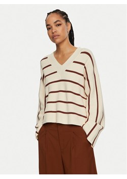 Gestuz Sweter Seba 10909268 Beżowy Loose Fit ze sklepu MODIVO w kategorii Swetry damskie - zdjęcie 181195293