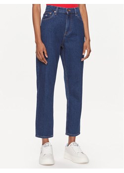 Tommy Jeans Jeansy Izzie DW0DW17184 Granatowy Relaxed Fit ze sklepu MODIVO w kategorii Jeansy damskie - zdjęcie 181197473