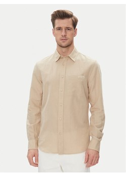 Calvin Klein Jeans Koszula J30J327295 Beżowy Regular Fit ze sklepu MODIVO w kategorii Koszule męskie - zdjęcie 181197523
