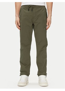 Pepe Jeans Spodnie materiałowe Parachute Pant PM211685 Khaki Regular Fit ze sklepu MODIVO w kategorii Spodnie męskie - zdjęcie 181197690