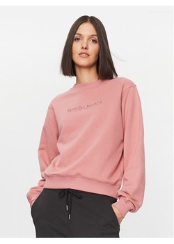 Woolrich Bluza Logo CFWWSW0115FRUT3164 Różowy Relaxed Fit ze sklepu MODIVO w kategorii Bluzy damskie - zdjęcie 181197860