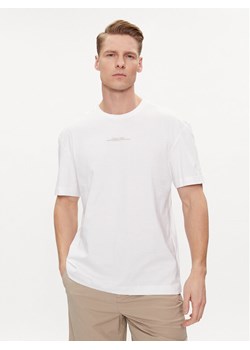 Calvin Klein T-Shirt Linear Back Logo K10K112486 Biały Regular Fit ze sklepu MODIVO w kategorii T-shirty męskie - zdjęcie 181197863