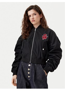 KARL LAGERFELD Kurtka bomber A1W14039 Czarny Regular Fit ze sklepu MODIVO w kategorii Kurtki damskie - zdjęcie 181199302
