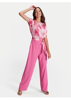 Swing Kombinezon 3AG01700 Różowy Regular Fit ze sklepu MODIVO w kategorii Kombinezony damskie - zdjęcie 181199350