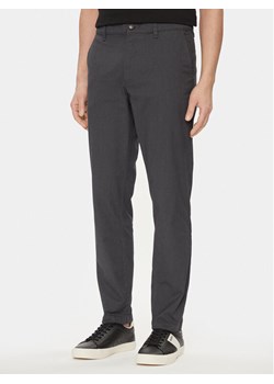 Boss Chinosy 50511594 Szary Slim Fit ze sklepu MODIVO w kategorii Spodnie męskie - zdjęcie 181199450