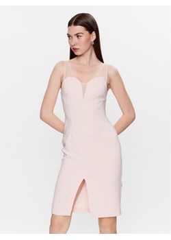 Kontatto Sukienka koktajlowa NO1013 Różowy Slim Fit ze sklepu MODIVO w kategorii Sukienki - zdjęcie 181199783
