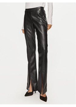 Gaudi Spodnie z imitacji skóry 421FD28002 Czarny Slim Fit ze sklepu MODIVO w kategorii Spodnie damskie - zdjęcie 181200412
