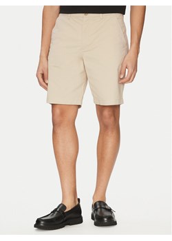 Calvin Klein Jeans Szorty materiałowe LV040EM618 Beżowy Regular Fit ze sklepu MODIVO w kategorii Spodenki męskie - zdjęcie 181200621