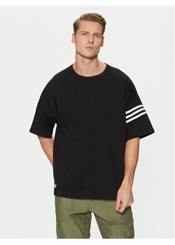 adidas T-Shirt Neuclassics JC9935 Czarny Regular Fit ze sklepu MODIVO w kategorii T-shirty męskie - zdjęcie 181201112